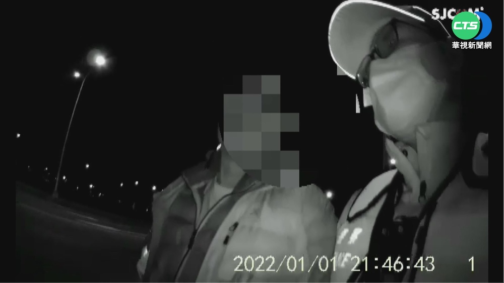 酒醉騎士拒警檢測 大喊沒錢"槍斃我"