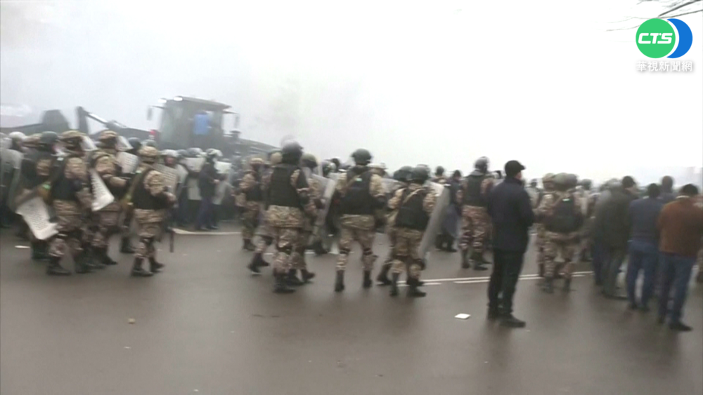 燃料飆漲數千人抗議 哈薩克內閣總辭