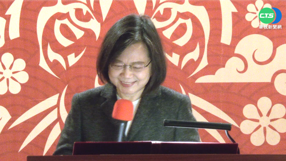 出席內科晚會 蔡英文替員工喊"加薪"