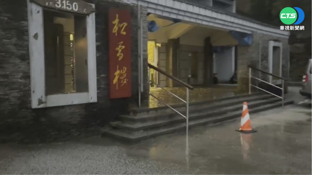 合歡山松雪樓降冰霰 週五有機會降雪