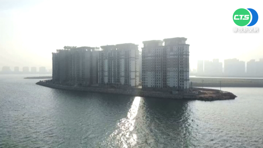 恒大海花島39棟建築違建?! 遭令10天內拆除