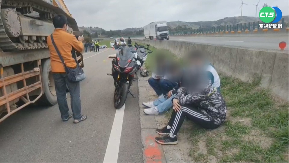 大一生騎台61線摔車 慘遭拖板車輾斃