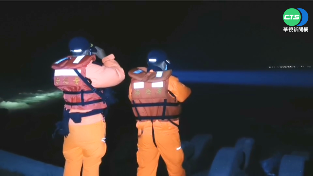 F-16V墜海處疑有油汙! 投照明彈徹夜搜