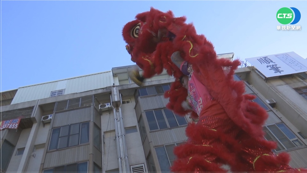 天津路年貨大街開跑! 防疫"禁吃.喝"