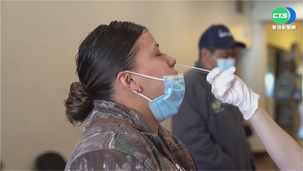 Omicron警訊 日英統計"喉嚨痛"恐染疫