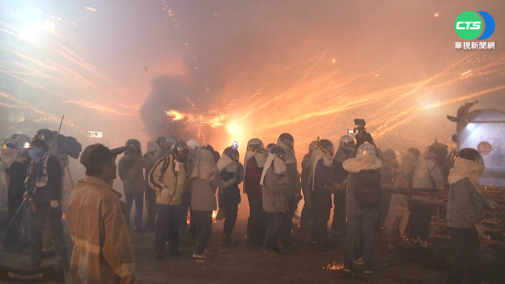 鹽水蜂炮規模縮! 元宵夜定點施放.不遶境