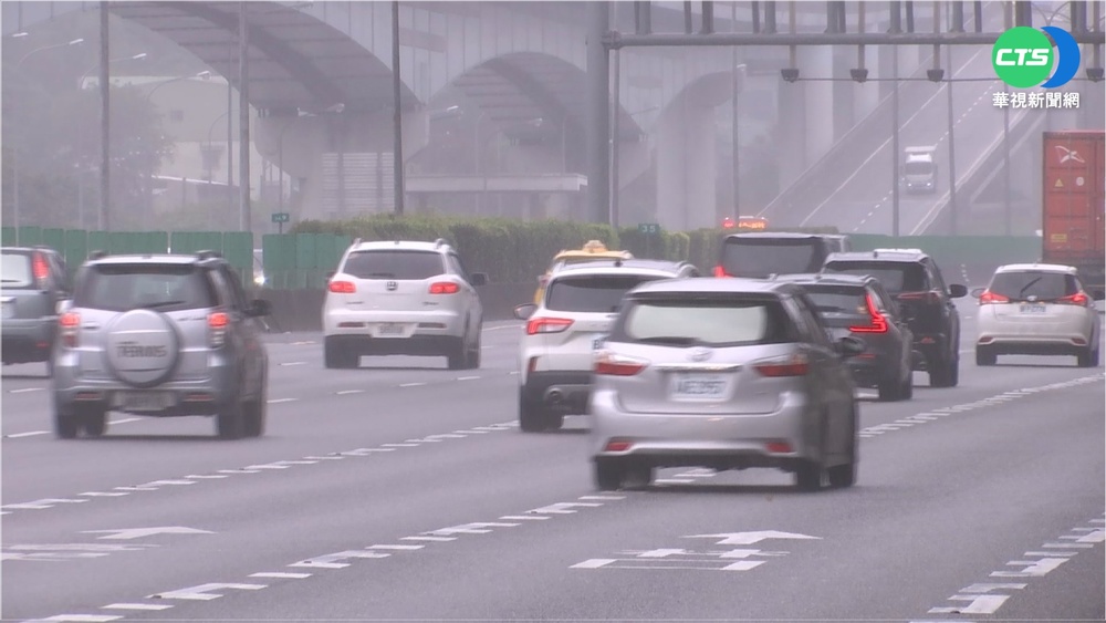 小年夜返鄉 新竹.龍潭段塞 國5車流減少