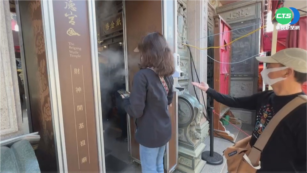 雲林"宮"賀新喜 加強防疫發紅包