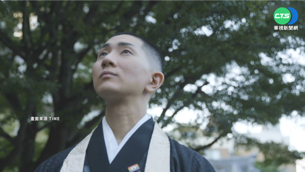 傳達"平等與愛"! 日僧侶變身彩妝師