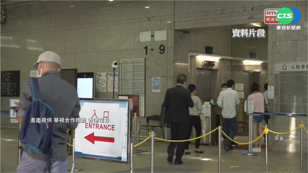 香港疫情不樂觀 連2日本土病例破300