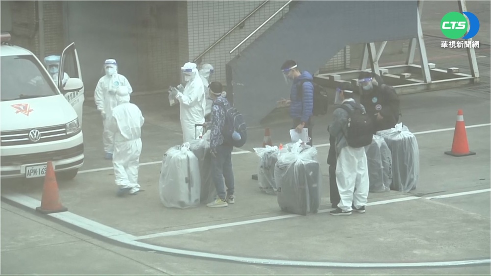 入境檢疫改5+5? 陳時中:元宵節後考慮