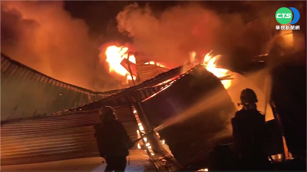 才開工就遇大火 彰化木業工廠燒光光!