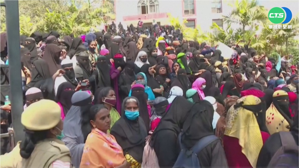 印度校園宗教服飾爭議 演變衝突停課3天