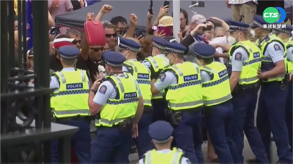 加國卡車大示威癱瘓交通 法.紐也上演