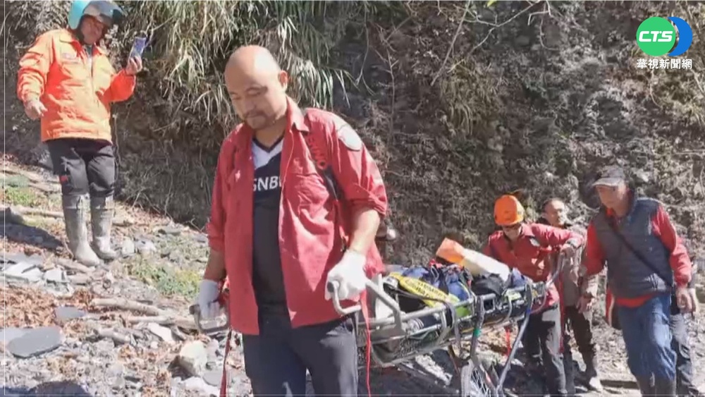 丹大林道摔車意外 騎士"連人帶車"墜谷!