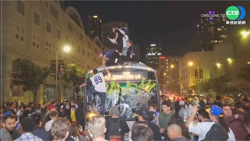 公羊奪超級盃冠軍 洛城球迷狂歡變暴動