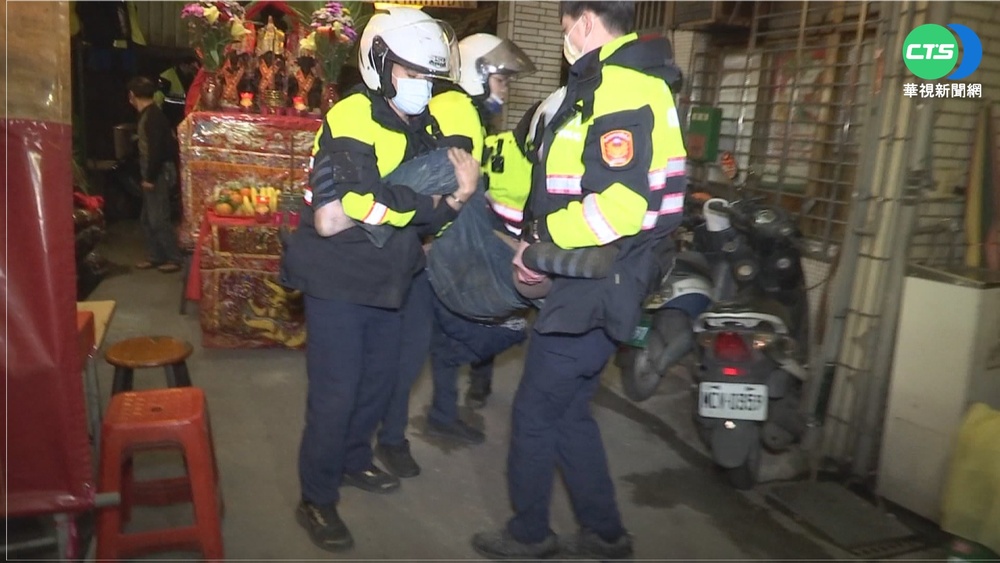 通緝犯拒檢逃逸 警開3槍竟跳車落跑