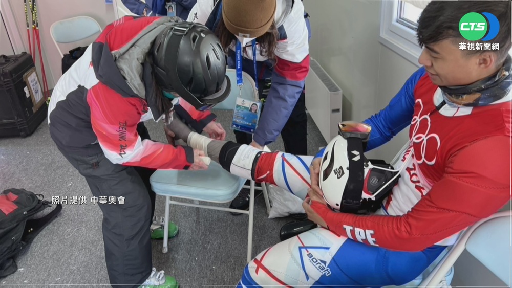 可惜! 滑雪曲道賽重摔 何秉睿未能完賽