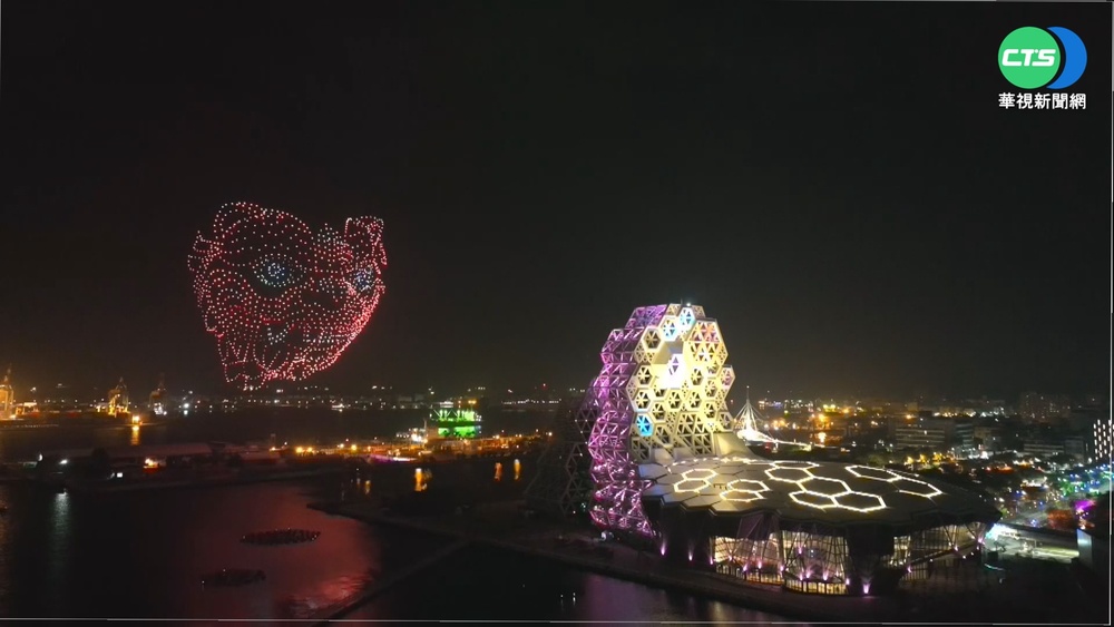 穿越機空拍 90秒片"高速"飽覽台灣燈會