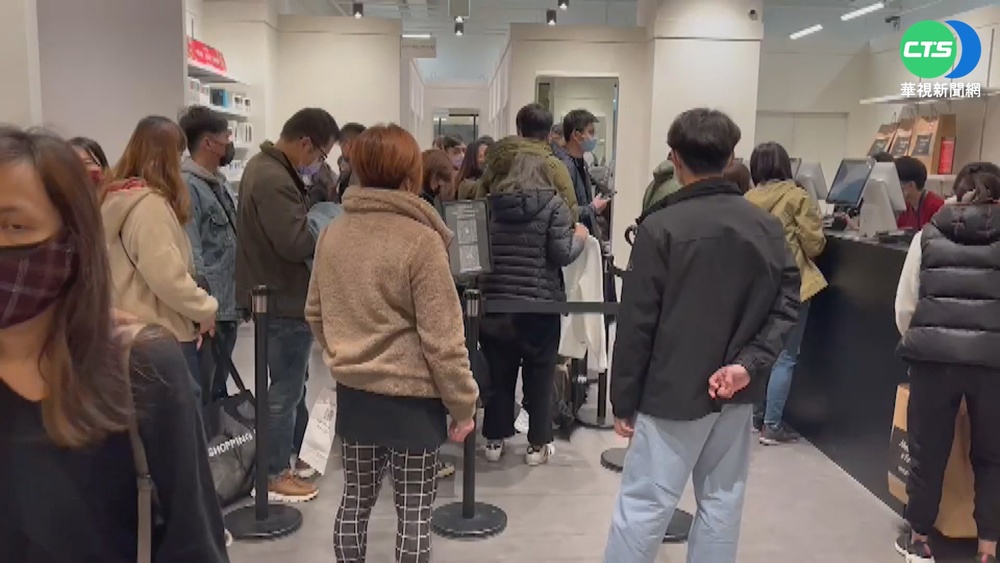 台南日系outlet試營運 週末湧3萬人擠爆