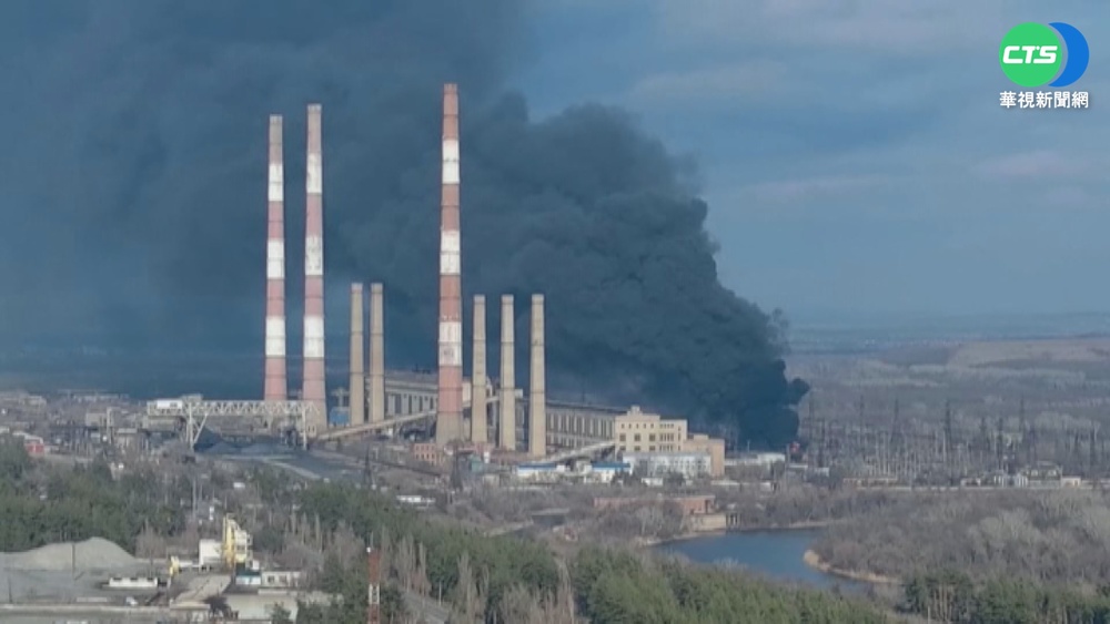 俄軍壓境烏東砲聲起 居民演習備戰