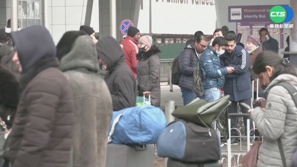 航班全取消! 烏克蘭民眾滯留機場"逃不了"