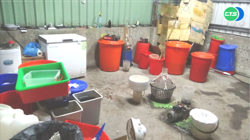 製毒工廠隱身民宅 警破門攻堅壓制嫌犯