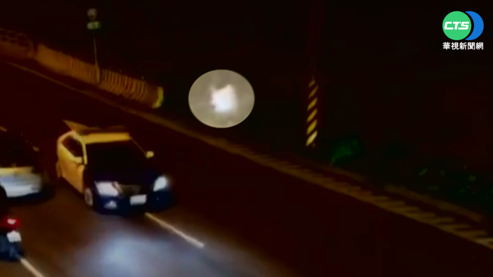 囂張飆仔群聚擋路 還朝警丟水雷炮