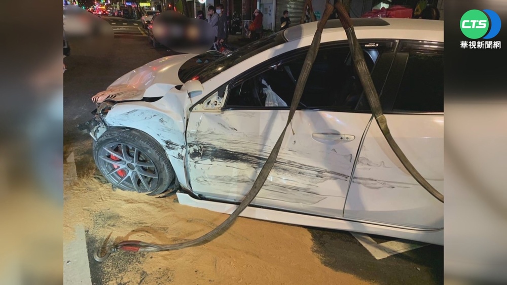 轎車逆向連撞8車 通緝犯丟包女友逃