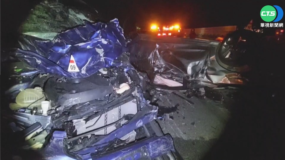 引擎升溫切換車道 國三4車追撞1死4傷