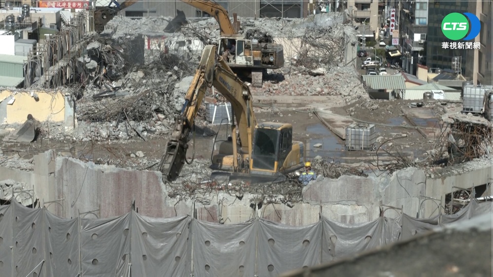 拆城中城噪音擾民 每戶百元禮券補償挨轟