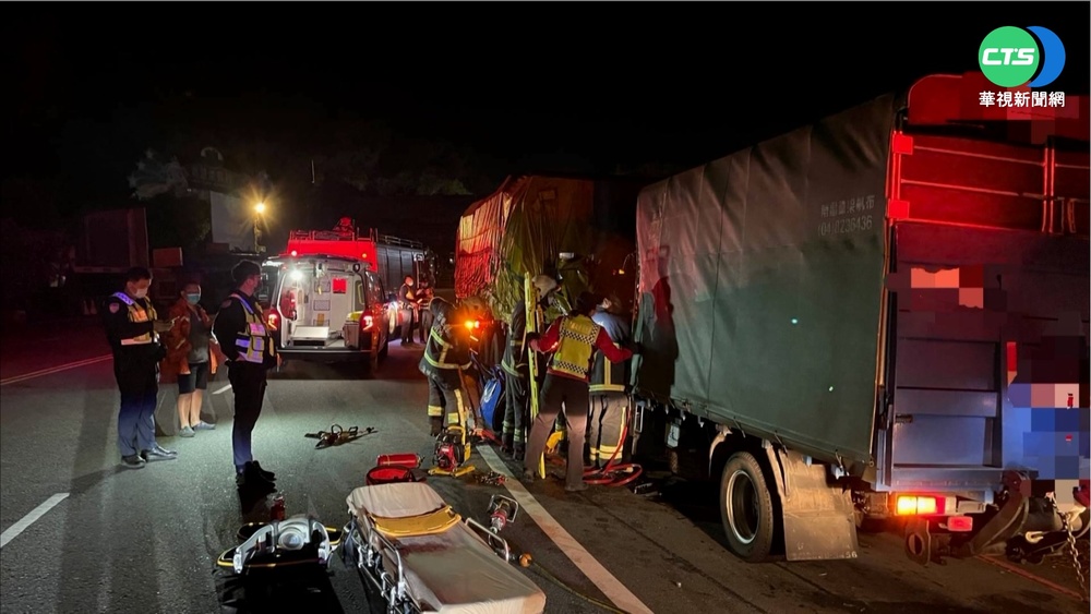 國1離奇車禍! 拖板車尾卡貨車釀1死1傷
