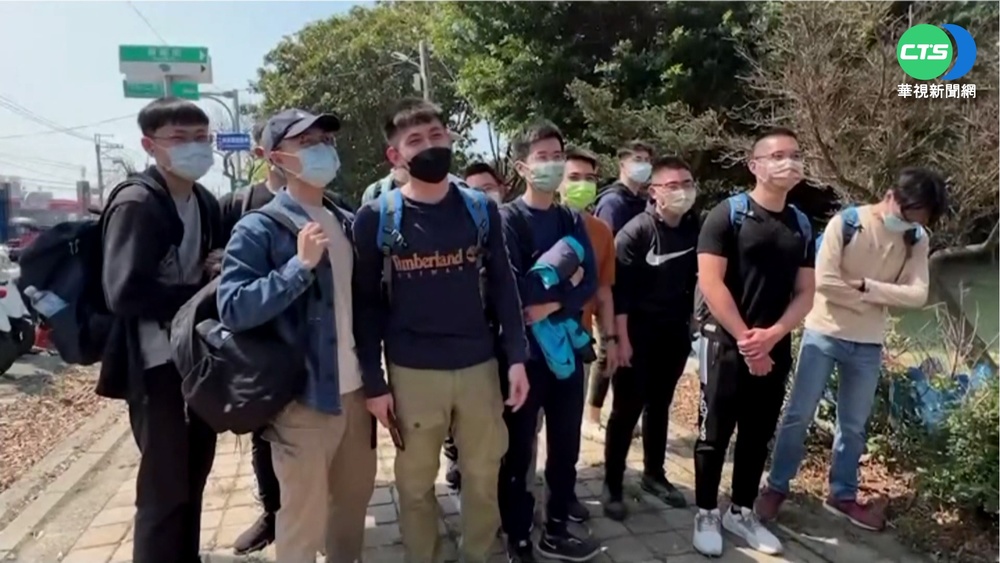 中部"首梯"教召!不捨女友 最後一刻報到