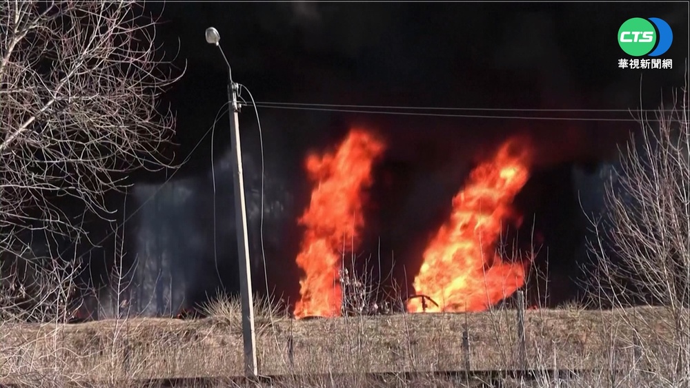 俄續轟基輔.馬立波 機場及清真寺陷火海