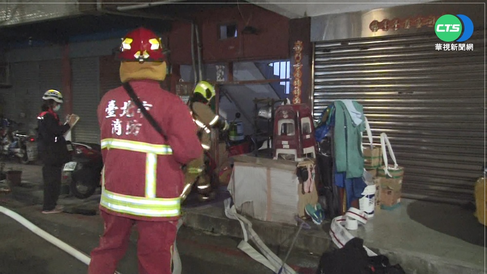 北市民宅火 男逃生不及嗆傷意識不清送醫