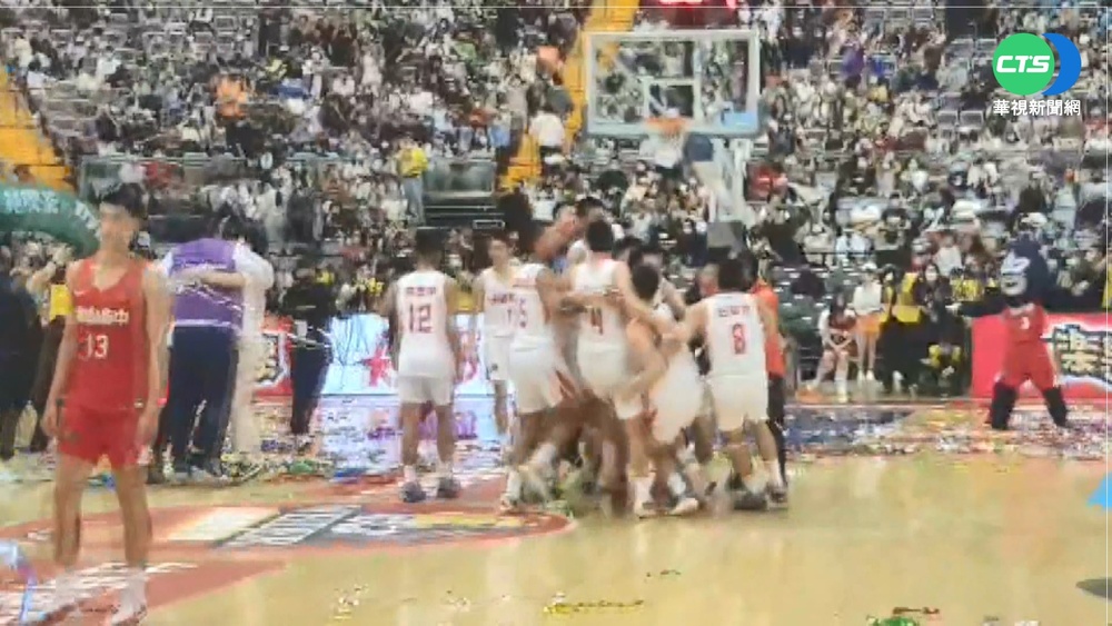 陳將双準絕殺球 光復高中奪HBL隊史首冠