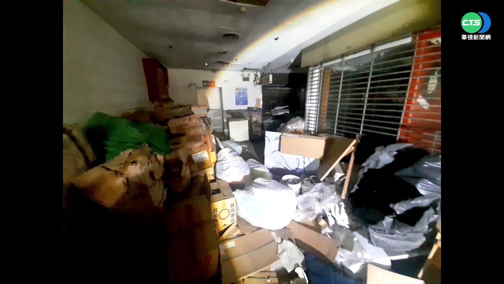20年沒營業 東協廣場5樓被堆滿垃圾