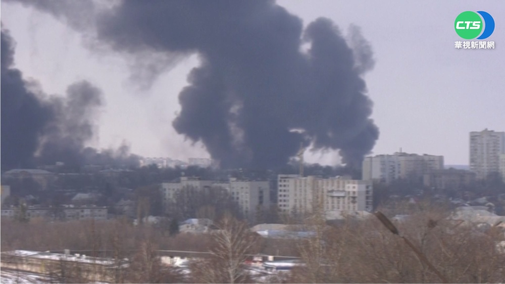 俄飛彈轟烏西! 飛機維修場慘遭炸毀