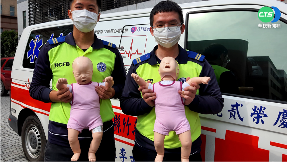 消防員變身成"產婆" 救護車上助"接生"