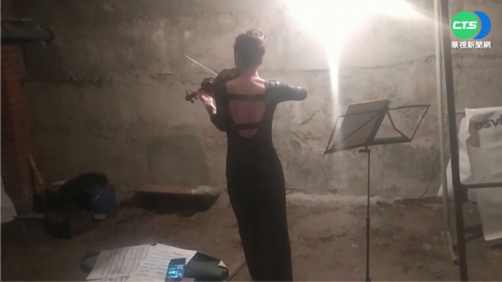 29國小提琴家串連挺烏 網上演奏烏民謠