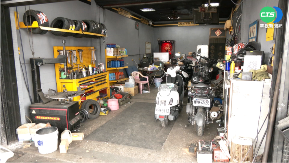 祭祖糾紛! 台中機車行遭自家人丟鞭炮