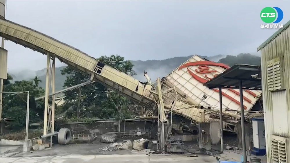 砂石場儲料桶遭震倒 業者痛失上千萬