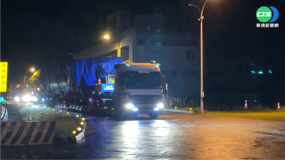 太魯閣號出軌滿1年 列車拖往桃園永存