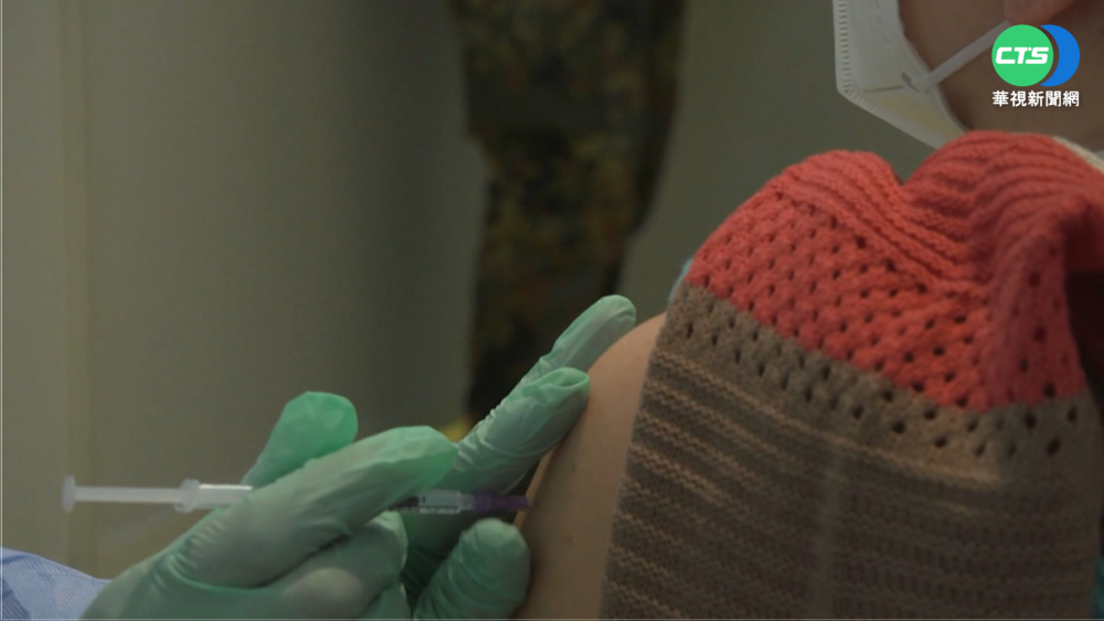 美批准第四劑疫苗 50歲以上族群可施打!