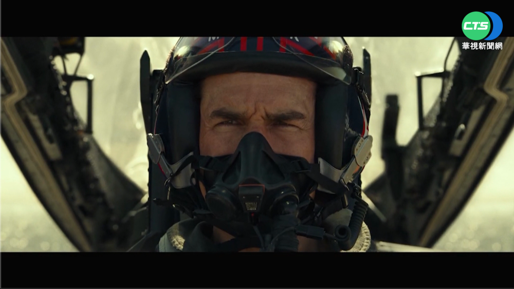 阿湯哥軍裝再續36年前劇情 帥氣依舊逼人