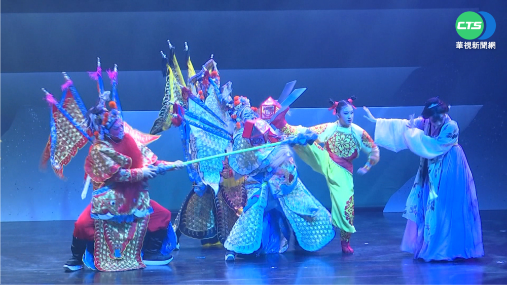 紙風車30年大作哪吒鬧龍宮 科技結合藝術