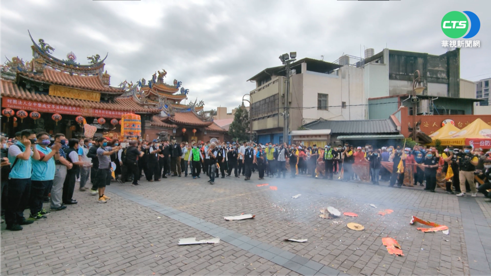 台中旱溪媽祖繞境 參加者需出示小黃卡