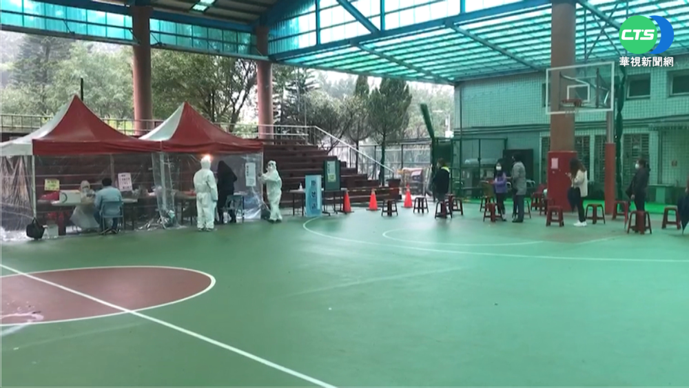 崇右1學生染疫 全校快篩揪2生疑似陽性