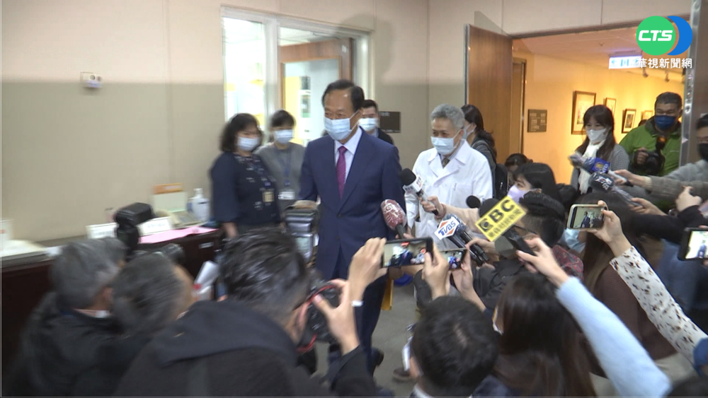 郭台銘現身談空汙議題 自曝心律不整