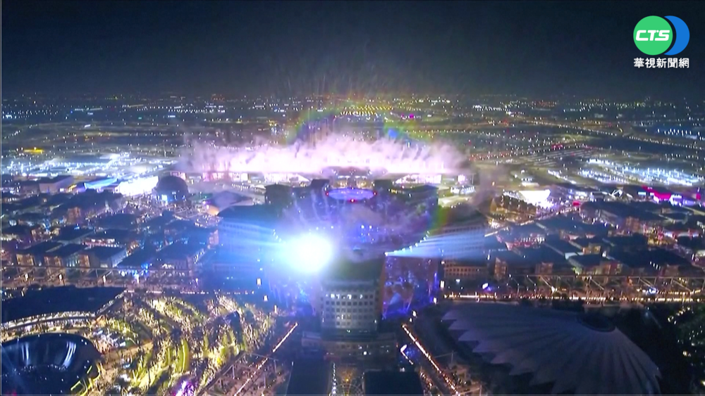 杜拜世博閉幕 克利絲汀.馬友友精彩演出!